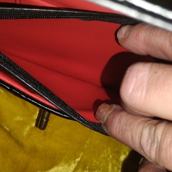 Vintage CHANEL cross over chain wallet bag - Picture 10 of 12